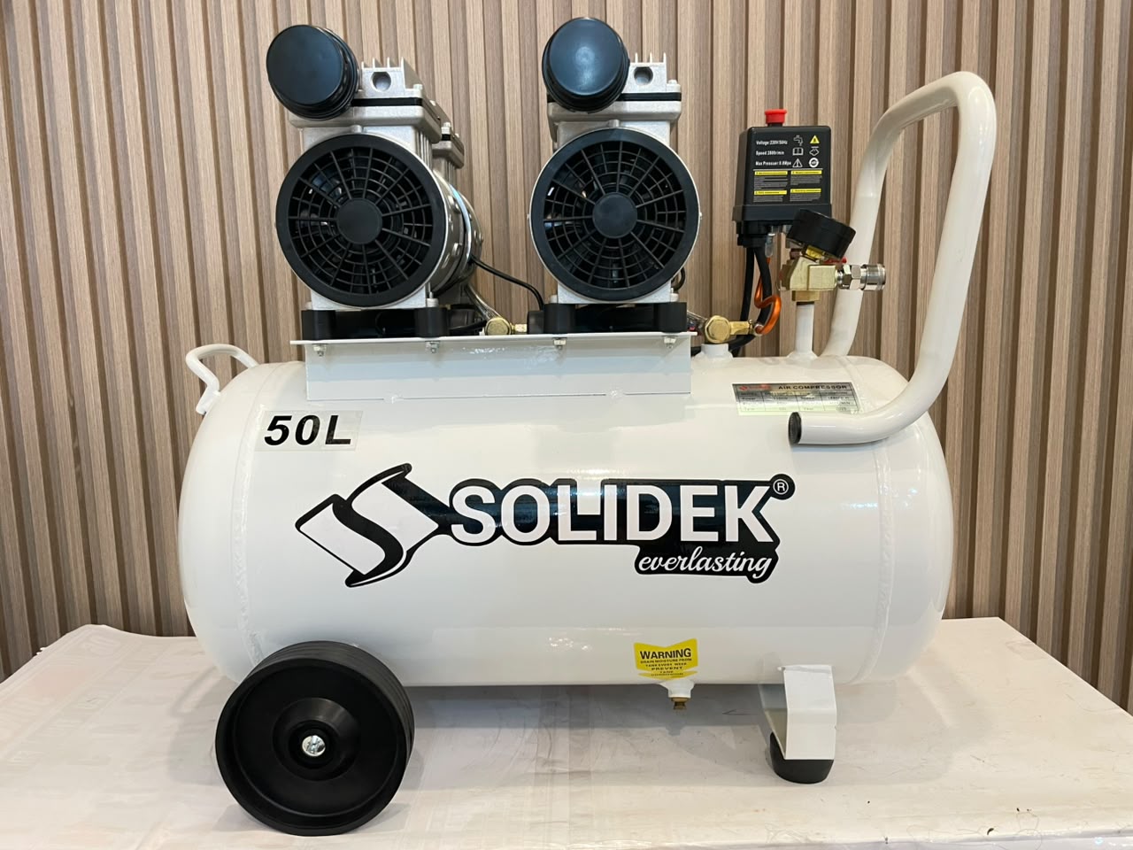 SOLIDEK 50L Oil-Free Silent Air Compressor (OS1100W50L)