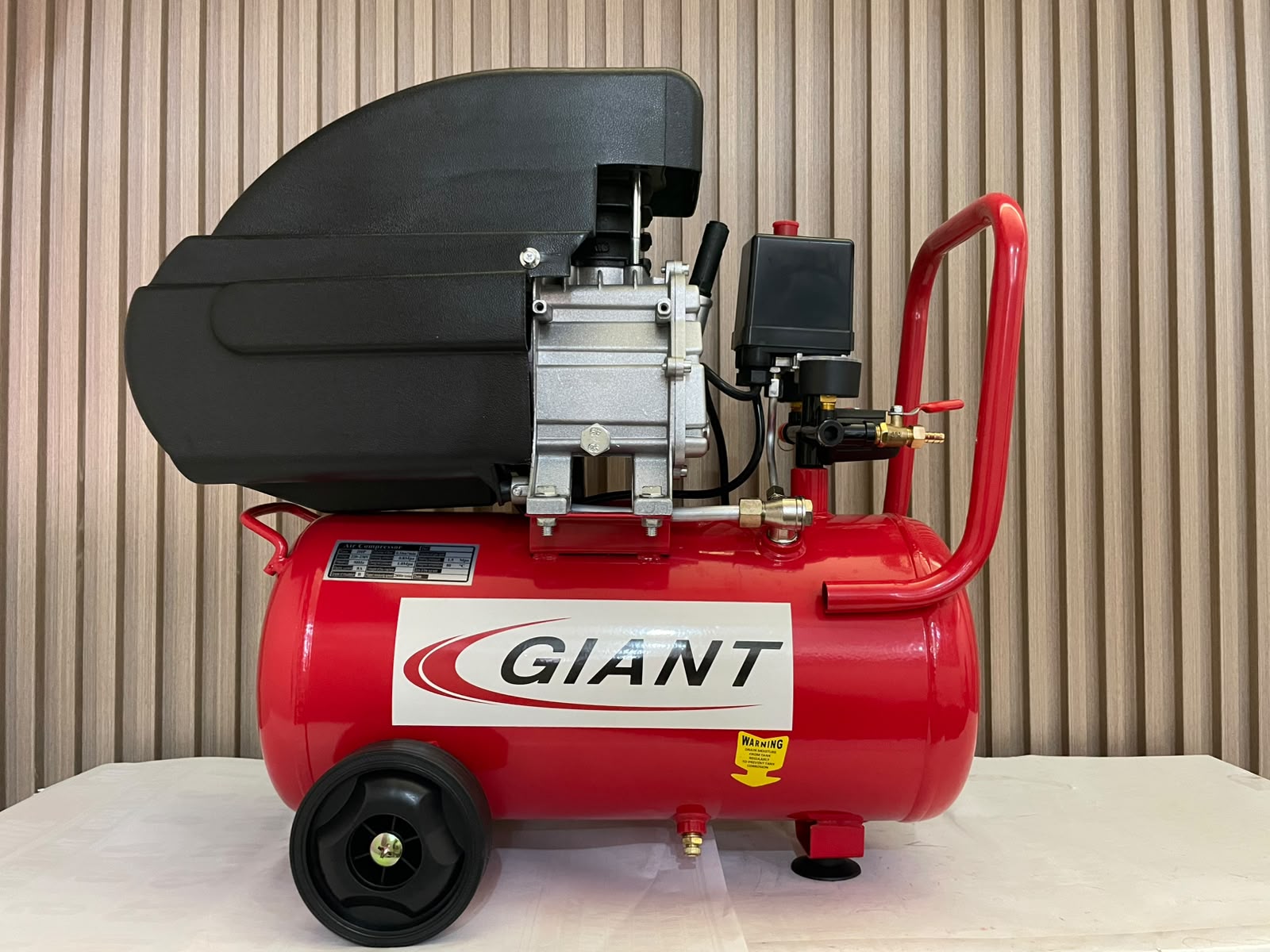 GIANT 50L 2.5HP Air Compressor (Free Spiral Hose Promo)